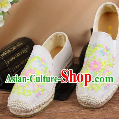 Chinese National Handmade Shoes Traditional Cloth Shoes Embroidery Flowers White Shoes for Women