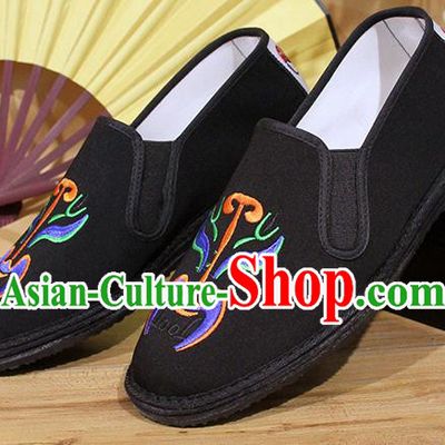 Chinese National Shoes Traditional Embroidery Martial Arts Cloth Shoes Black Shoes for Men