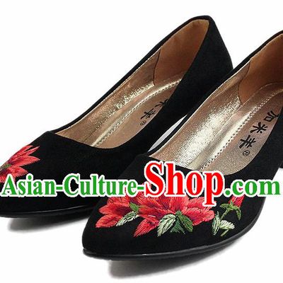 Chinese National Handmade Shoes Traditional Cloth Shoes Embroidered High-heeled Shoes for Women