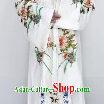 Chinese Traditional Peking Opera Diva Costumes Ancient Princess Embroidered Chrysanthemum White Dress for Women