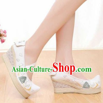Chinese Traditional Classical Shoes Ancient Hanfu Shoes White Embroidered Shoes for Women