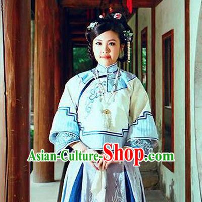 Chinese Traditional Ancient Qing Dynasty Costumes Nobility Mistress Embroidered Clothing for Women