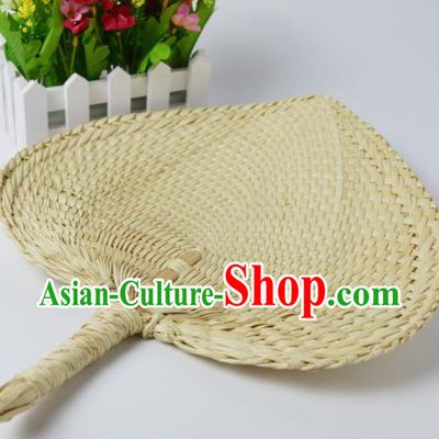 Chinese Traditional Handmade Craft Straw Braid Handicraft Cattail Leaf Fan