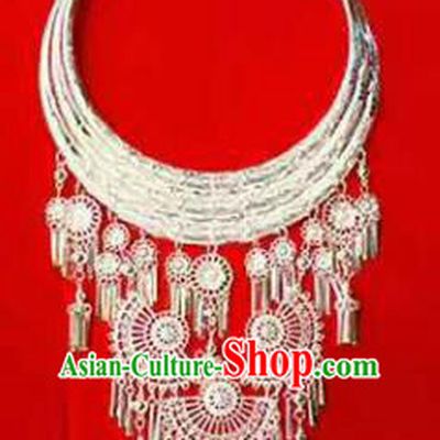 Chinese Traditional Miao Nationality Sliver Necklace Ethnic Wedding Jewelry Accessories for Women