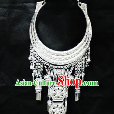 Chinese Traditional Miao Nationality Jewelry Accessories Hmong Sliver Tassel Necklace for Women
