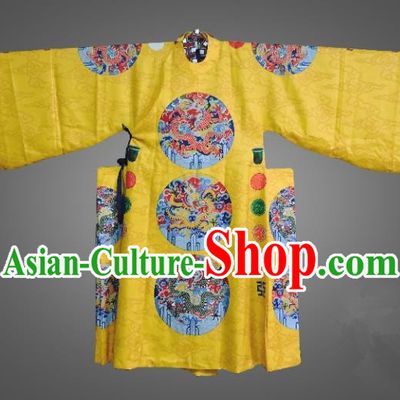 Chinese Traditional Ming Dynasty Emperor Clothing Ancient King Embroidered Yellow Costumes for Men