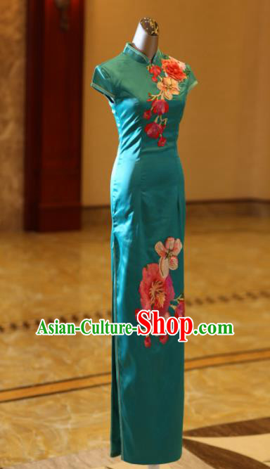 Chinese Traditional Red Cheongsam Wedding Bride Costume Compere Full Dress for Women