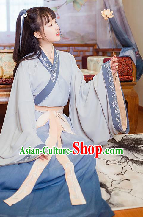 Chinese Ancient Palace Lady Hanfu Ming Dynasty Imperial Concubine Queen Embroidered Historical Costumes Chinese Ancient Palace Lady Hanfu Ming Dynasty Imperial Concubine Queen Embroidered Historical Costumes