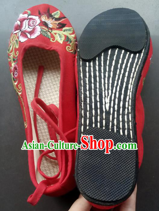Chinese Traditional Handmade Red Cloth Embroidered Peony Shoes for Women Chinese Traditional Handmade Red Cloth Embroidered Peony Shoes for Women