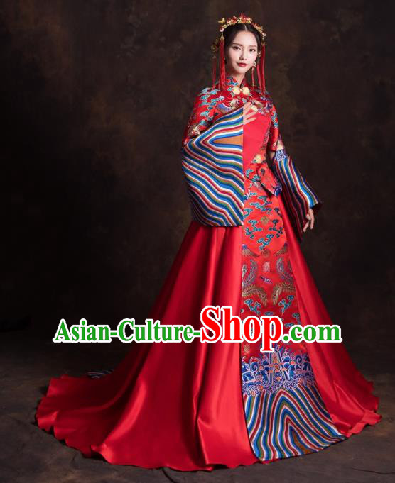 Chinese Traditional Red Xiuhe Suits Ancient Bride Embroidered Trailing Wedding Dress for Women Chinese Traditional Red Xiuhe Suits Ancient Bride Embroidered Trailing Wedding Dress for Women