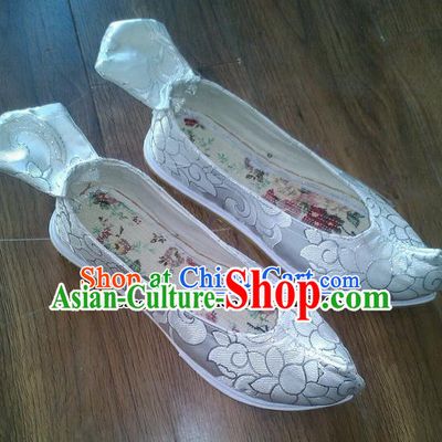 Chinese Traditional Hanfu Shoes Ancient White Satin Embroidered Shoes Handmade Shoes for Women