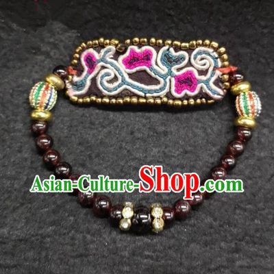 Chinese Traditional Jewelry Yunnan National Embroidered Bracelets for Women