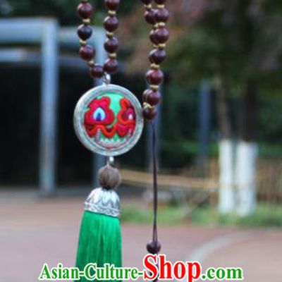 Chinese Traditional Sliver Jewelry Accessories Yunnan Miao Minority Embroidered Green Necklace for Women
