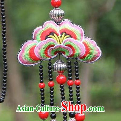 Chinese Traditional Jewelry Accessories Yunnan Minority Embroidered Red Butterfly Tassel Necklace for Women