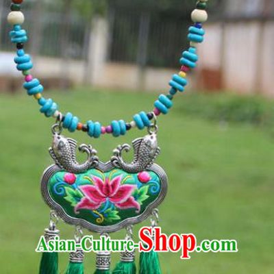 Chinese Traditional Accessories Yunnan Minority Green Tassel Embroidered Necklace for Women