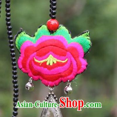 Chinese Traditional Jewelry Accessories Yunnan Minority Embroidered Sliver Tassel Necklace for Women