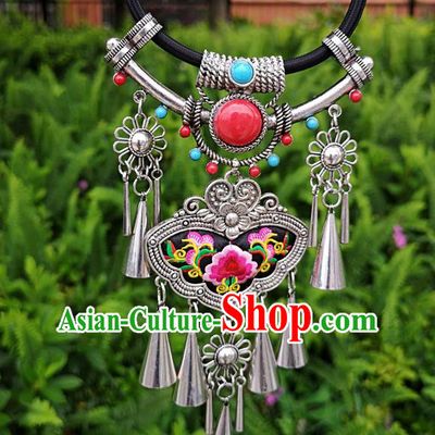 Chinese Traditional Miao Minority Embroidered Black Necklace Ethnic Tassel Accessories for Women