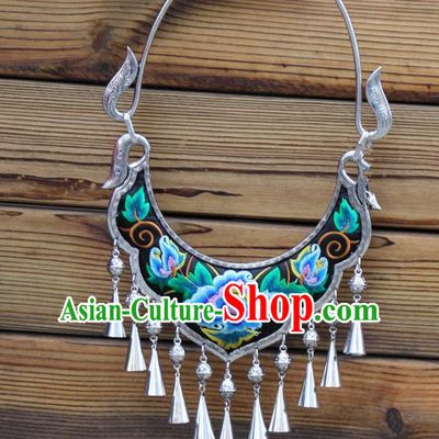 Chinese Traditional Miao Minority Embroidered Blue Peony Longevity Lock Necklace Ethnic Folk Dance Accessories for Women