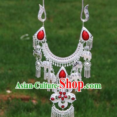Chinese Traditional Miao Minority Red Flowers Crystal Necklace Ethnic Accessories for Women