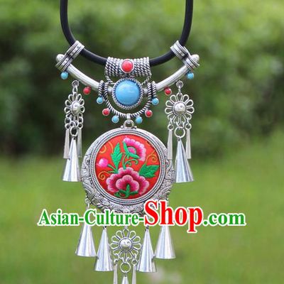 Chinese Traditional Minority Embroidered Peony Red Necklace Ethnic Folk Dance Accessories for Women