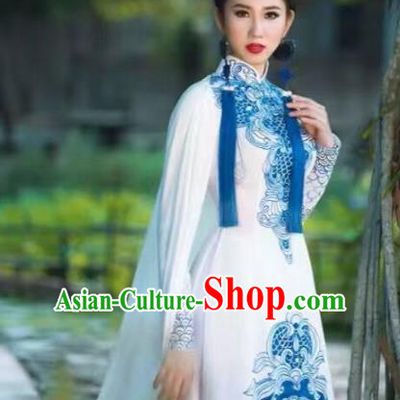 Asian Vietnam Palace Costume Vietnamese Trational Dress White Ao Dai Cheongsam Clothing for Women