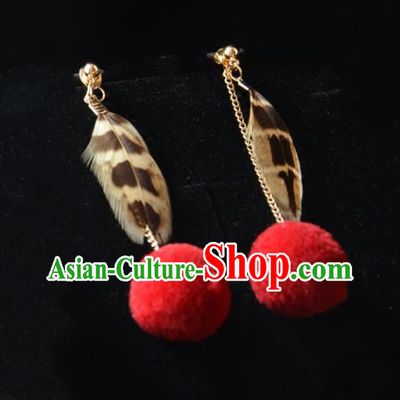 European Western Bride Vintage Accessories Eardrop Renaissance Red Venonat Feather Earrings for Women
