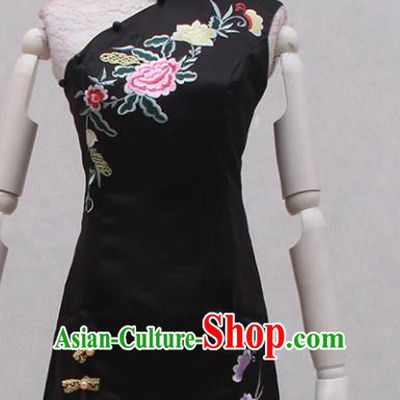 Traditional Ancient Chinese Black Qipao Dress Embroidered Cheongsam Clothing for Women