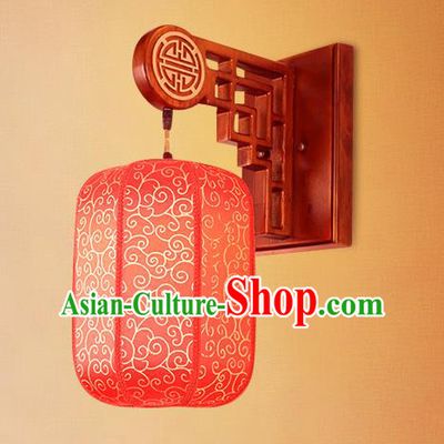 Traditional China Ancient Wood Lanterns Handmade Red Lantern Ancient Wall Lamp
