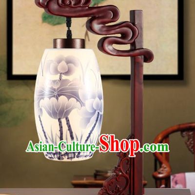 China Handmade Ink Painting Lotus Desk Lantern Painting Lanterns Traditional Lamp