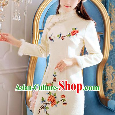 Traditional Chinese National Tangsuit Embroidered White Qipao Dress Cheongsam Clothing for Women