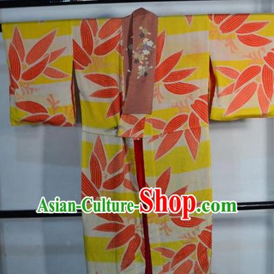 Japanese Traditional Male Yellow Yukata Robe Clothing Japan Samurai Haori Kimonos for Men