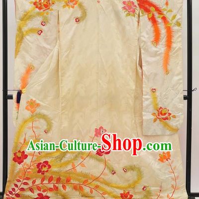 Traditional Japan Palace Vintage Costume White Furisode Kimono Japanese Yukata Dress for Women