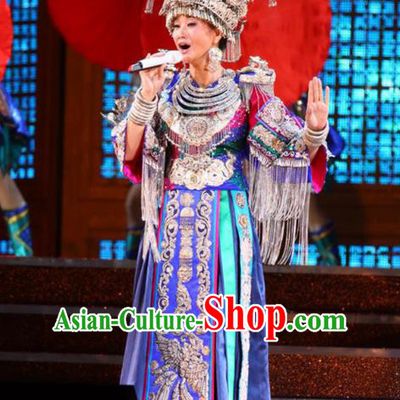 Traditional Chinese Miao Minority Nationality Folk Dance Costume and Headwear Complete Set for Women