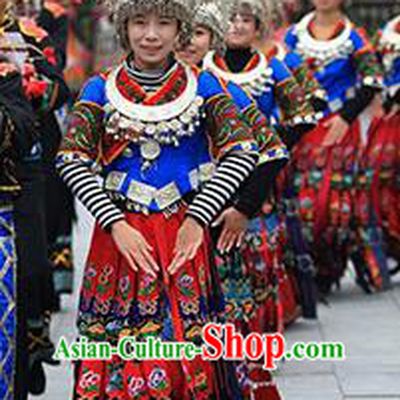 Traditional Chinese Miao Minority Nationality Wedding Costume and Headwear Complete Set for Women