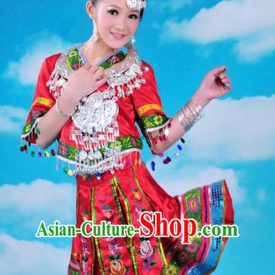 Traditional Chinese Miao Minority Nationality Embroidered Costume Red Pleated Skirt for Women