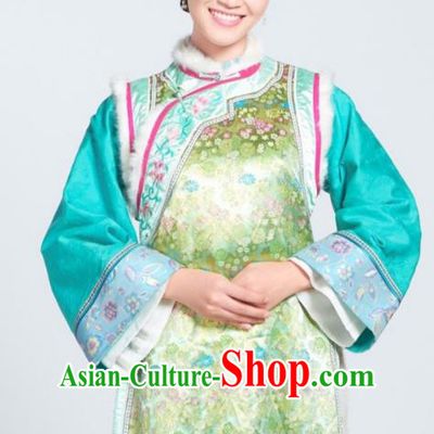 Chinese Ancient Qing Dynasty Manchu Zhenhuan Court Maid Embroidered Historical Costume for Women