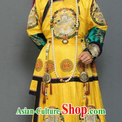 Chinese Qing Dynasty Emperor Kangxi Replica Costumes Ancient Manchu Historical Costume for Men