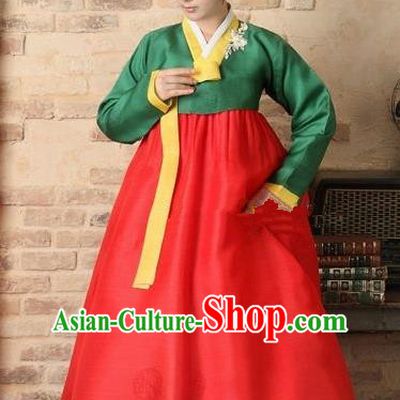 Korean Traditional Bride Hanbok Clothing Green Blouse and Red Skirt Korean Fashion Apparel Costumes for Women