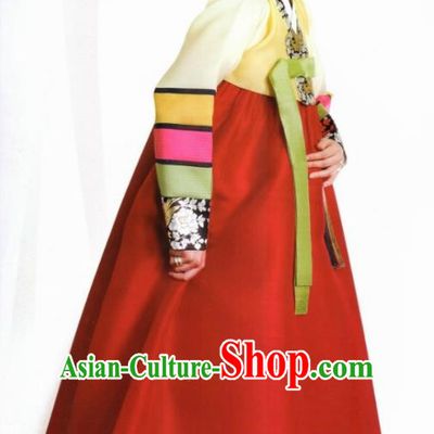 Korean Traditional Bride Palace Hanbok Clothing Korean Fashion Apparel Yellow Blouse and Red Dress for Women