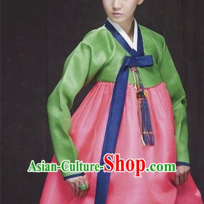 Korean Traditional Palace Garment Hanbok Fashion Apparel Costume Green Blouse and Pink Dress for Women