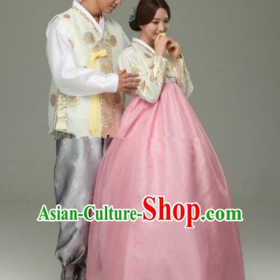Korean Traditional Garment Palace Hanbok Fashion Apparel Costume Bride White Blouse and Pink Dress for Women
