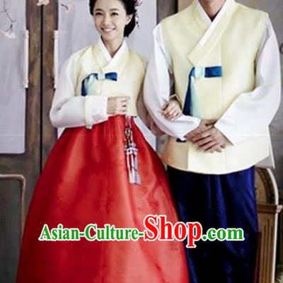 Asian Korean Traditional Palace Yellow Hanbok Clothing Ancient Korean Bride and Bridegroom Costumes Complete Set