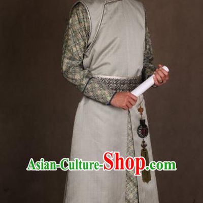 Chinese Ancient Qing Dynasty Manchu Clothing Prince of Qianlong Embroidered Costume for Men