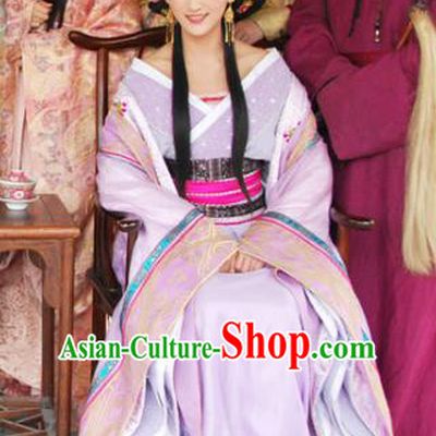 Ancient Chinese Ming Dynasty Queen Historical Costume Embroidered Replica Costume for Women