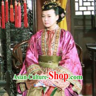 Ancient Chinese Ming Dynasty Queen Mother Embroidered Historical Costume Empress Dowager Replica Costume for Women