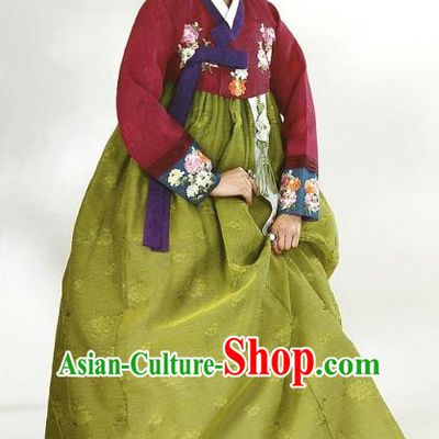 Top Grade Korean Traditional Hanbok Wine Red Blouse and Green Dress Fashion Apparel Costumes for Women