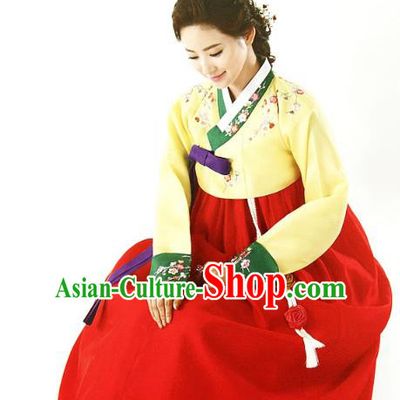 Top Grade Korean Traditional Hanbok Embroidered Yellow Blouse and Red Dress Fashion Apparel Costumes for Women