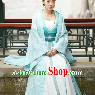 Chinese Ancient Ming Dynasty Imperial Concubine Embroidered Dress Costume for Women