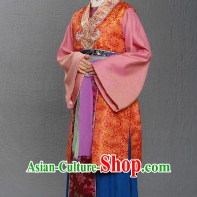 Chinese Ancient Ming Dynasty Countess Embroidered Dress Costume for Women