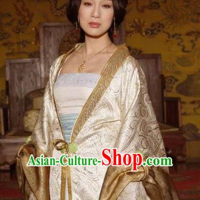 Chinese Ancient Ming Dynasty Empress of Yongle Embroidered Dress Costume for Women